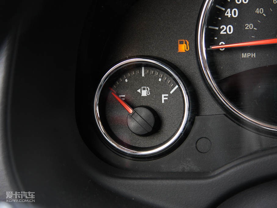 2011��ָ����(�M(j��n)��) 2.4L ���A��(d��o)����