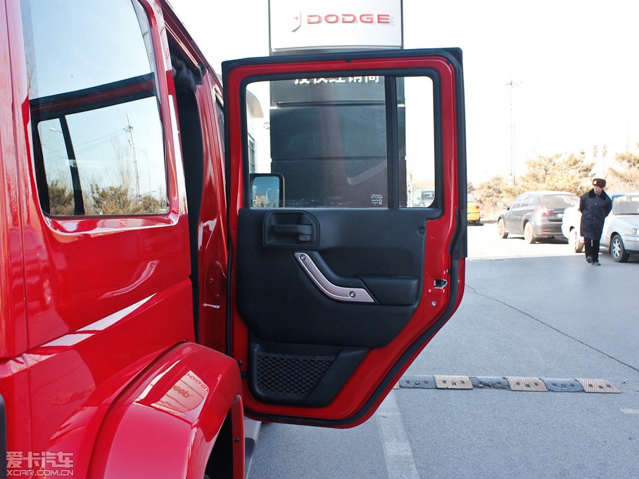 2012R 3.6L T Rubicon