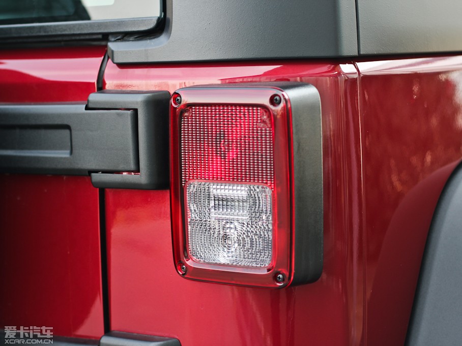 2012R 3.6L T Rubicon