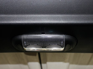 2012款3.6L 两门版 Sahara 空间座椅