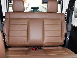 2012款3.6L 两门版 Sahara 后排座椅