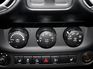 20123.6L T Sahara {{