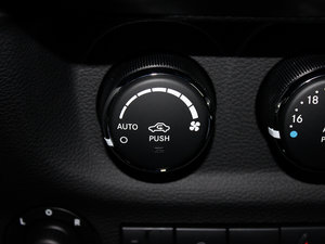 20123.6L T Sahara п؅^