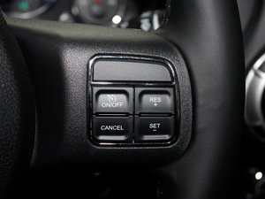 20123.6L T Sahara п؅^