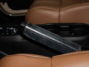 20123.6L T Sahara v܇Ƅ