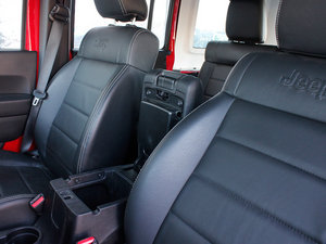 2012款3.6L 四门版 Rubicon 空间座椅