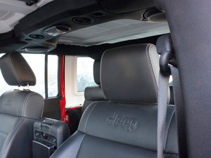 2012款3.6L 四门版 Rubicon 空间座椅