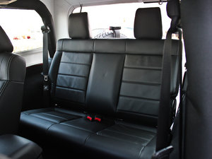 2012款3.6L 两门版 Rubicon 后排座椅
