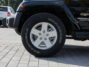 2012款3.6L 四门版 Sahara 细节外观