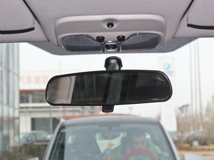 2012款2.4L 四驱豪华版 车内后视镜