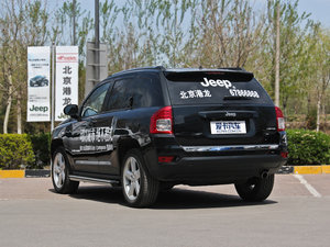 2012款2.4L 四驱豪华导航版 左后45度