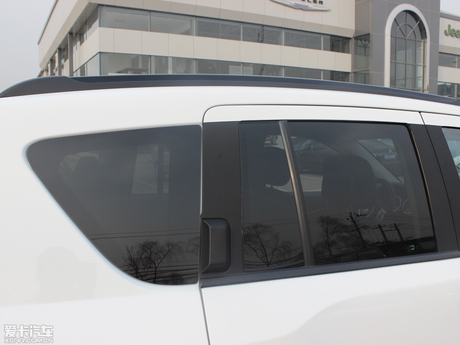 2013��ָ����(�M(j��n)��) 2.4L ���(q��)�źڌ�(d��o)����