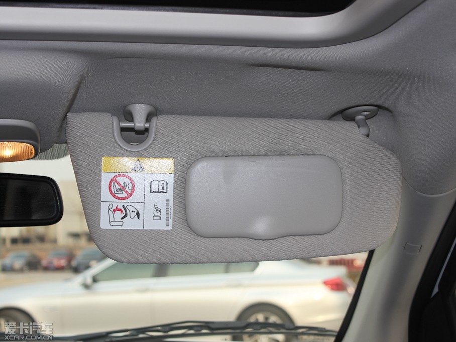 2013��ָ����(�M��) 2.4L ����źڌ�����