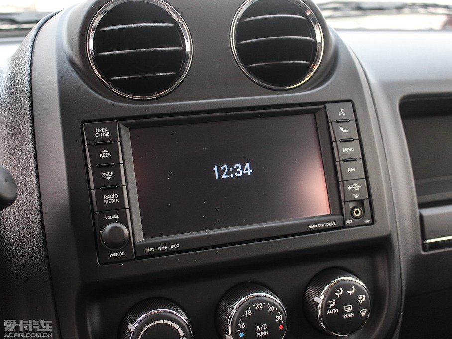 2013��ָ����(�M��) 2.4L ����źڌ�����