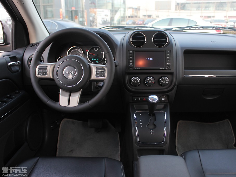 2013��ָ����(�M��) 2.4L ����źڌ�����