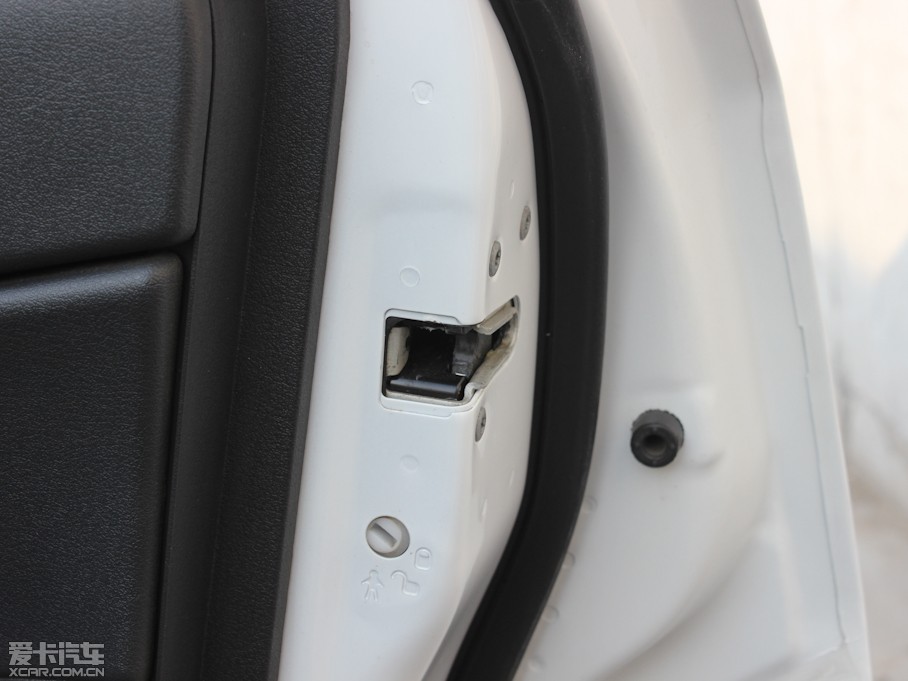 2013��ָ����(�M��) 2.0L ����\�Ӱ�