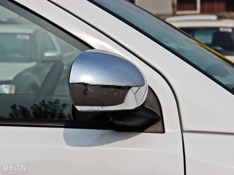 2013ָ(M(jn)) 2.0L (q)źںA