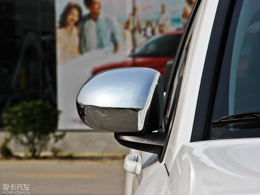 2013ָ(M(jn)) 2.0L (q)źںA