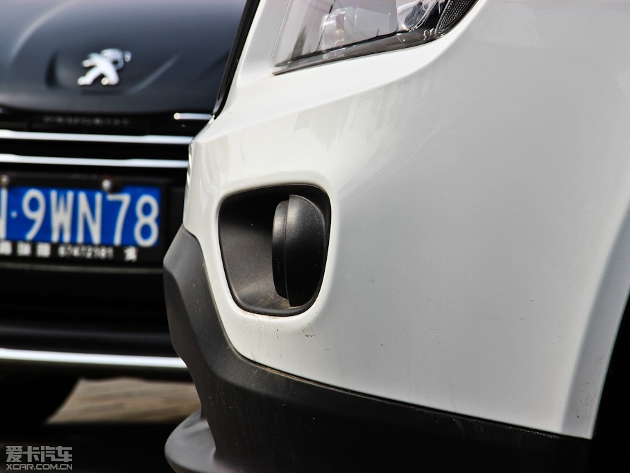 2013��ָ����(�M��) 2.0L ����źں��A��