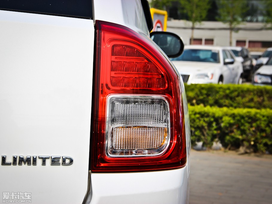 2013ָ(M(jn)) 2.0L (q)źںA