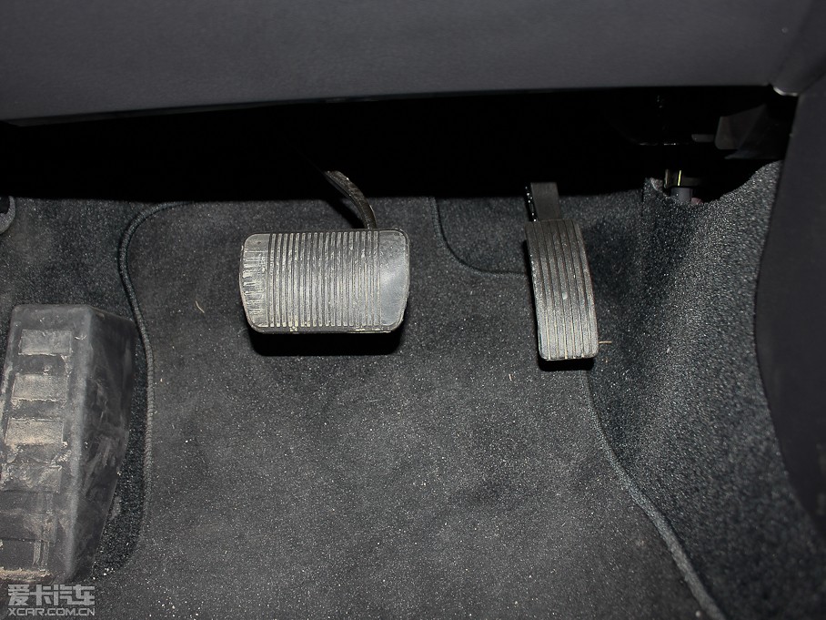 2013ָ(M(jn)) 2.0L (q)źںA