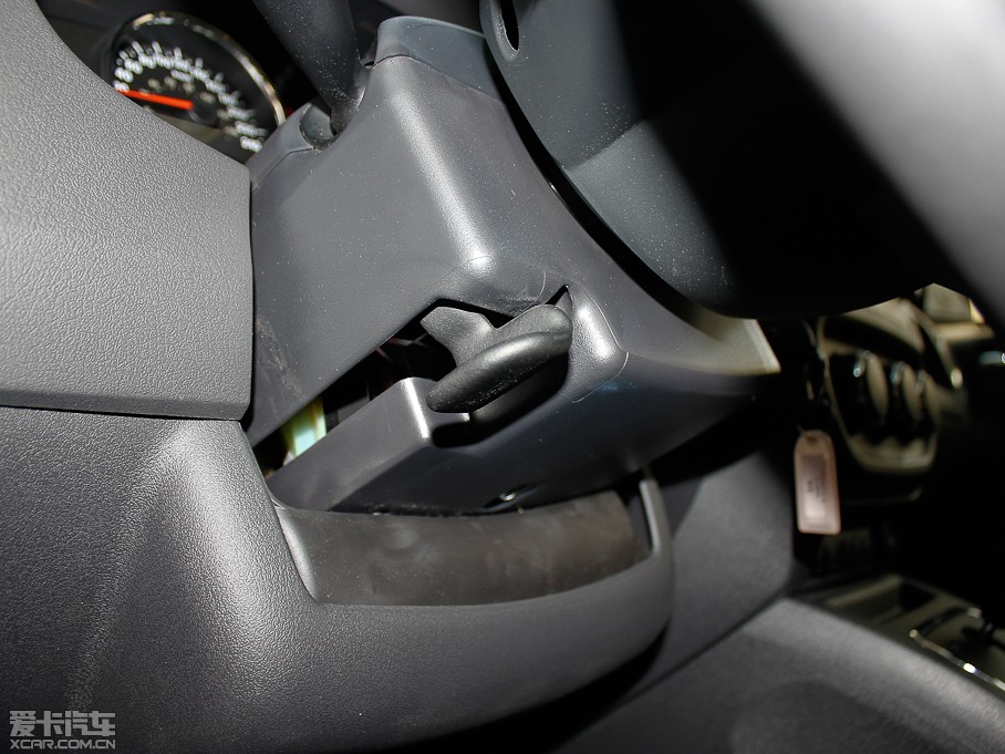 2013��ָ����(�M��) 2.0L ���(q��)�źں��A��