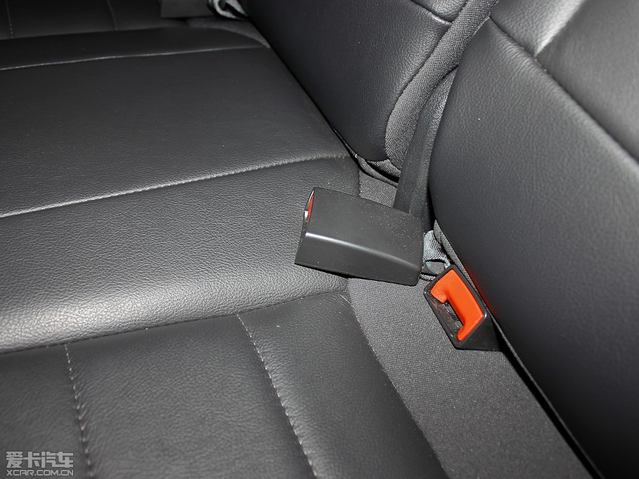 2013ָ(M) 2.0L źںA