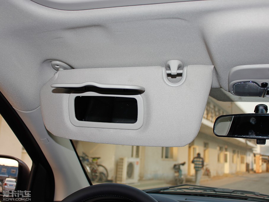 2013ָ(M) 2.0L źںA