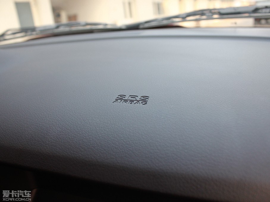 2013ָ(M) 2.0L źںA