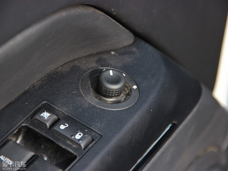 2013ָ(M(jn)) 2.0L (q)źںA