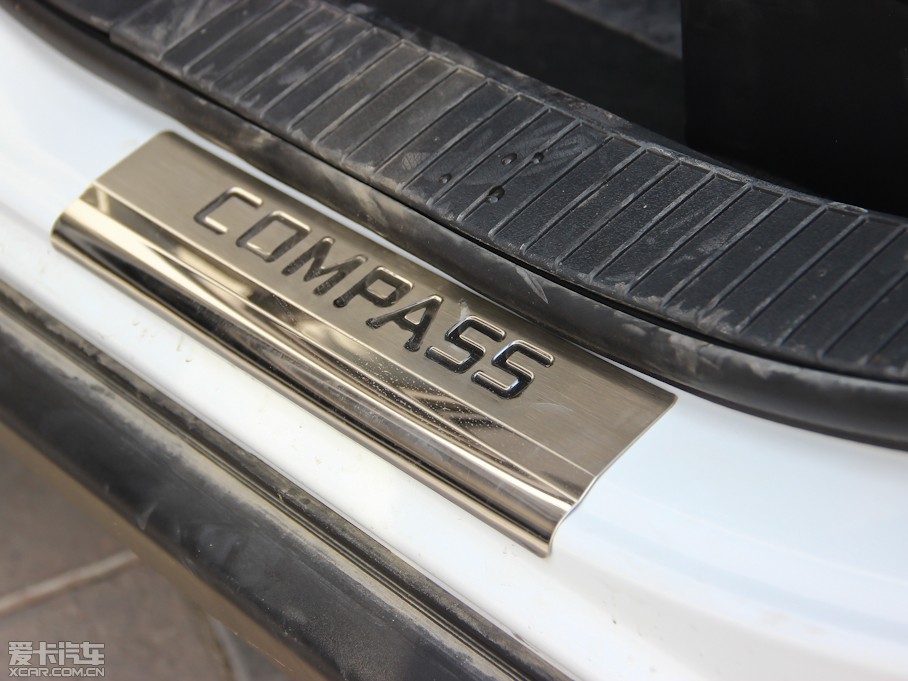 2013��ָ����(�M��) 2.0L ����źں��A��