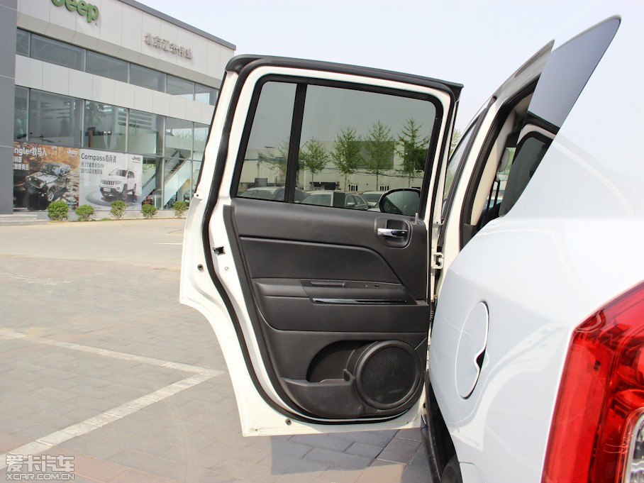 2013ָ(M) 2.0L źںA