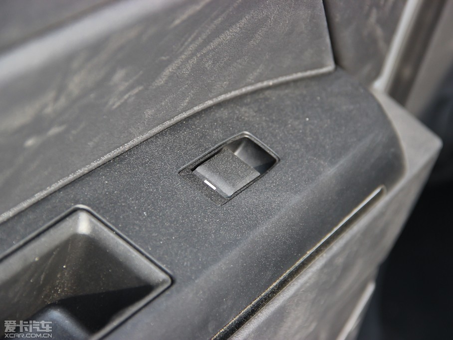 2013ָ(M(jn)) 2.0L (q)źںA