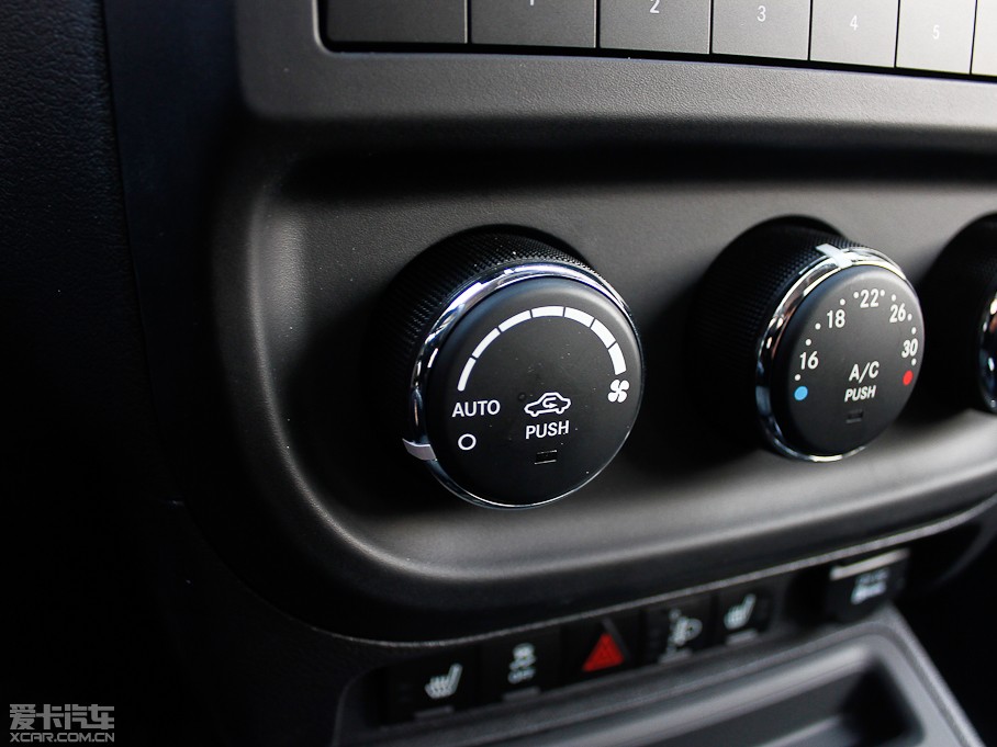 2013ָ(M) 2.0L źںA