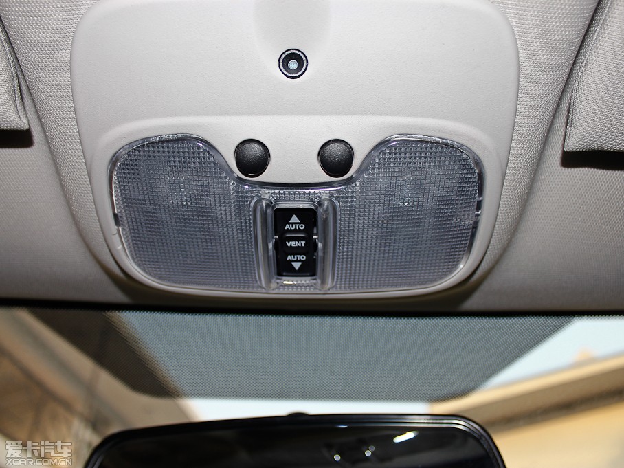 2013ָ(M) 2.0L źںA