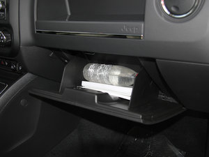 2013款2.4L 四驱运动版 空间座椅