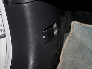 2013款2.4L 四驱炫黑运动版 空间座椅