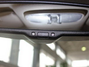 2013款2.4L 四驱炫黑运动版 空间座椅