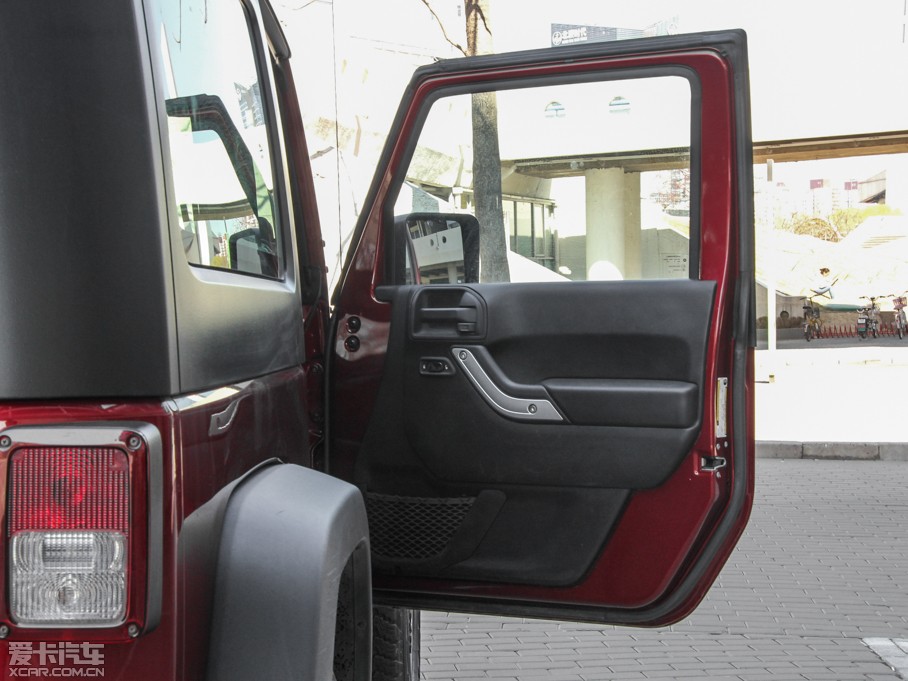 2013R 3.6L T Rubicon