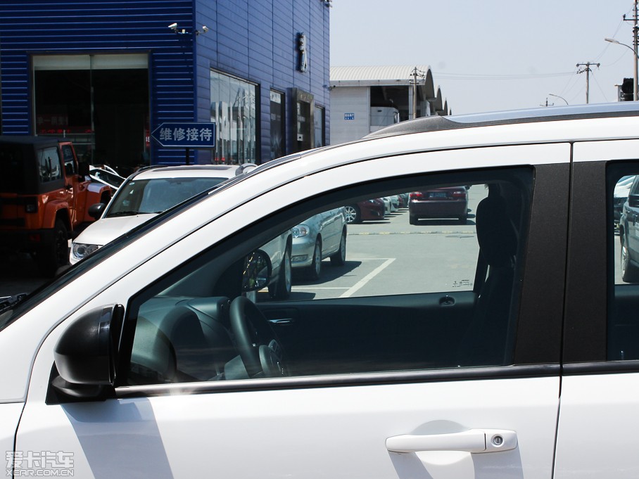 2014��ָ����(�M��) 2.0L ����\�Ӱ�