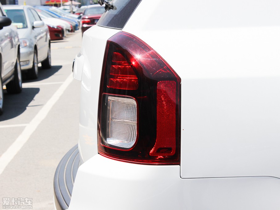 2014��ָ����(�M��) 2.0L ����\�Ӱ�