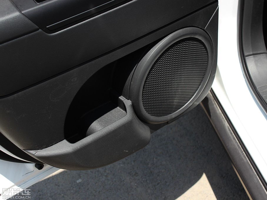 2014��ָ����(�M��) 2.0L ����\�Ӱ�