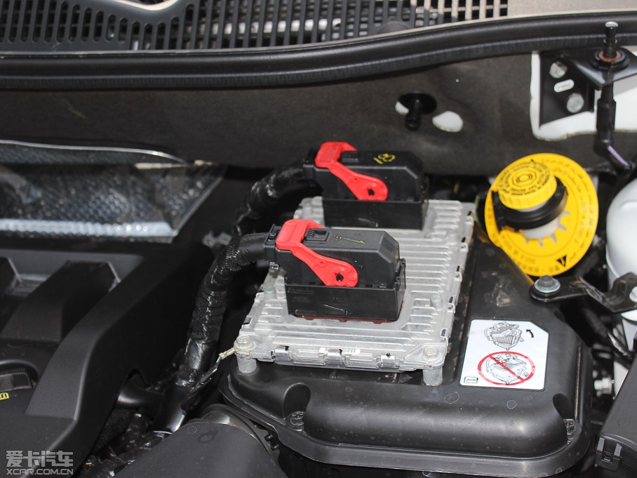 2014��ָ����(�M��) 2.0L ����\�Ӱ�