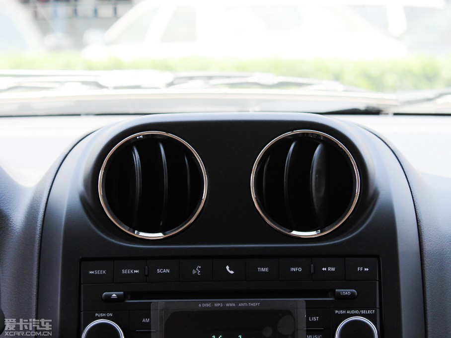 2014��ָ����(�M��) 2.0L ����\�Ӱ�