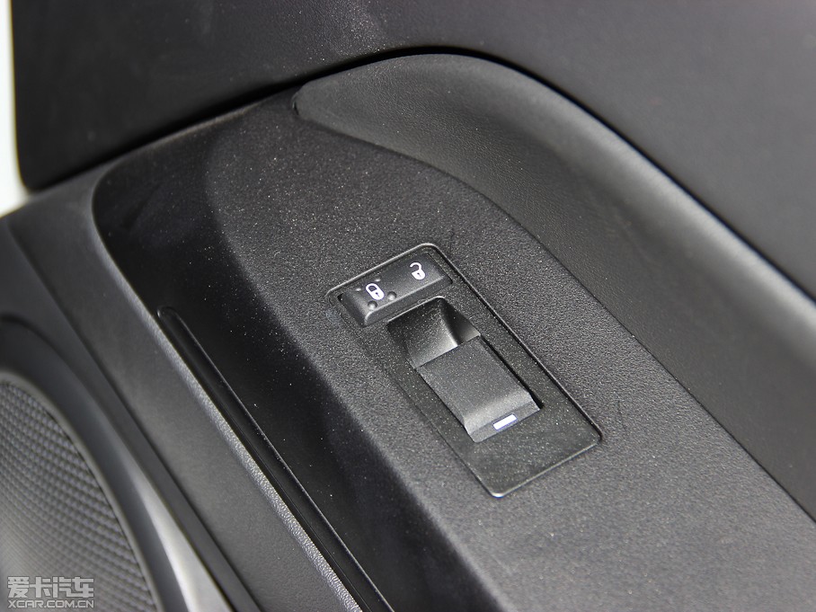 2014ָ(M) Ŀ 2.0L Mȡ