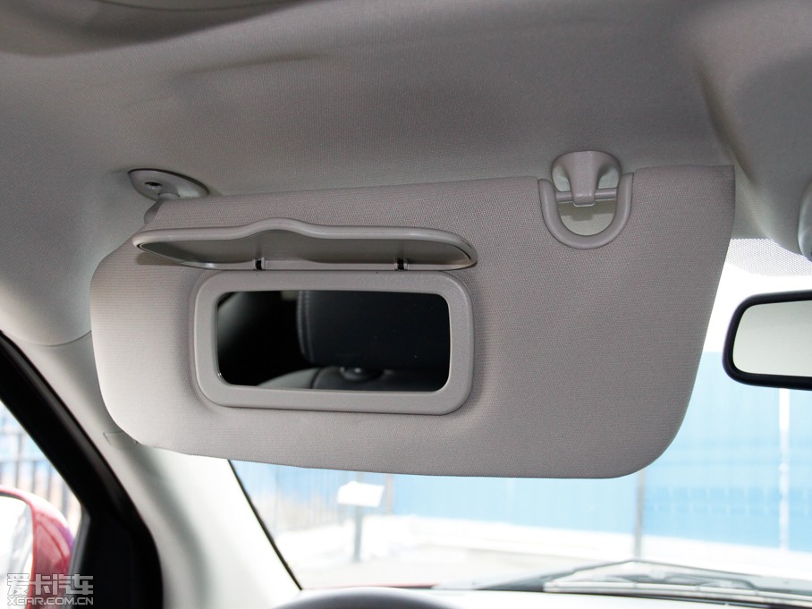 2014ָ(M) Ŀ 2.0L 򌾫Ӣ