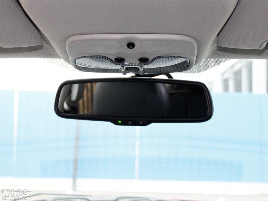 2014ָ(M) Ŀ 2.0L 򌾫Ӣ