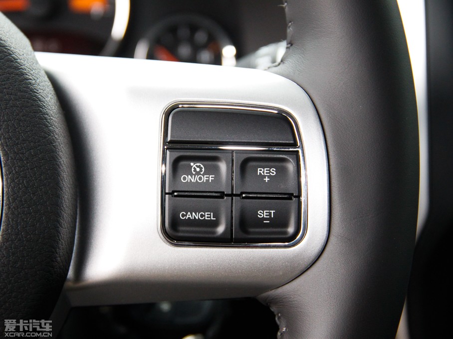 2014ָ(M) Ŀ 2.0L 򌾫Ӣ