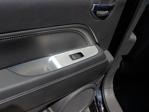 2014款2.0L 两驱豪华版 空间座椅