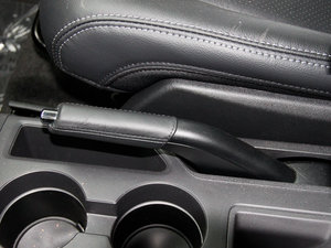 2014Ŀ 2.0L 򌾫Ӣ v܇Ƅ